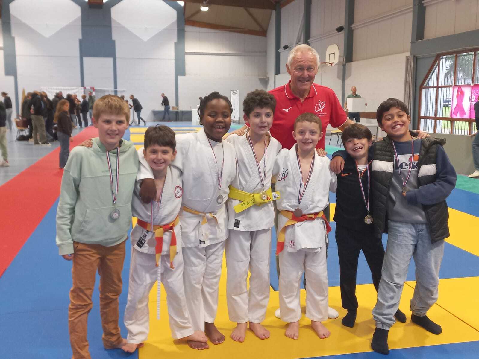 Tournoi Petits Poussins / Poussins – Spécial Octobre Rose 