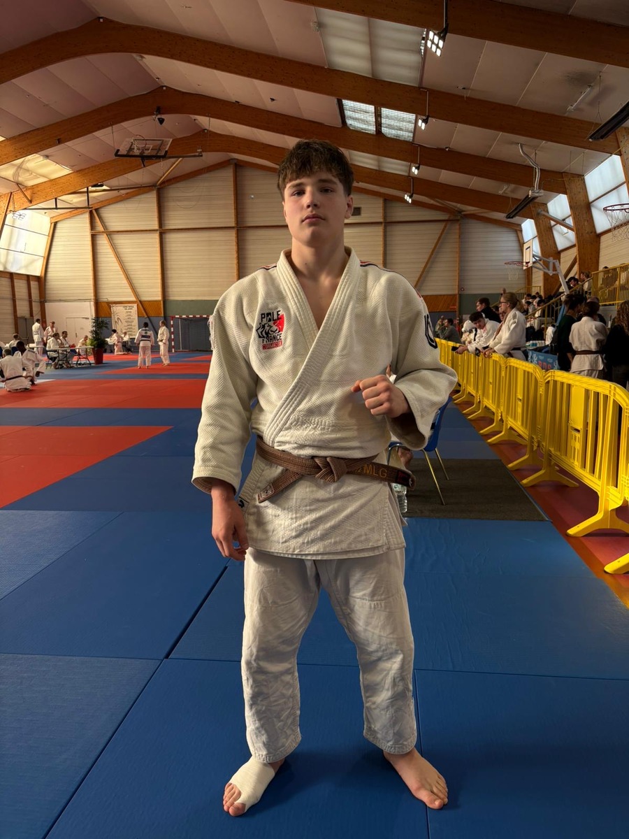 Ewan bientôt en noir